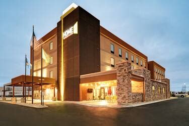 Tru by Hilton <strong>Janesville</strong>. . Pet friendly hotels janesville wi